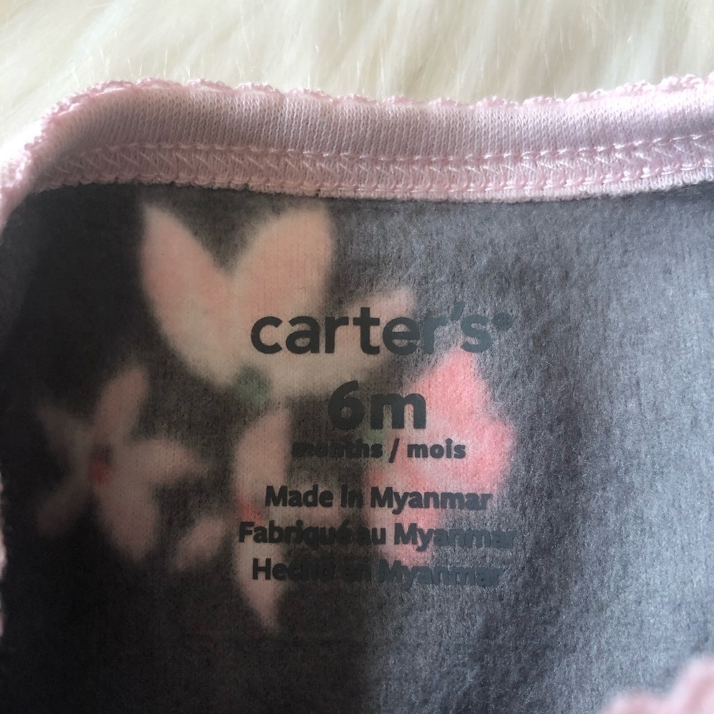 Carter’s baby girl floral one piece footie size 6M - Picture 8 of 8